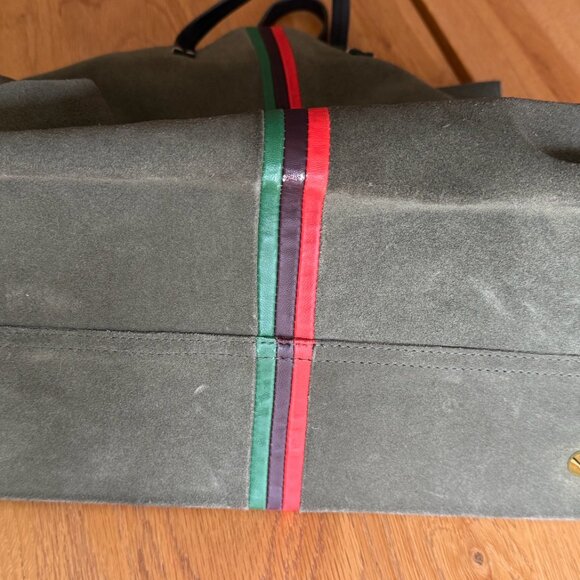 - Clare V. Simple Stripe Suede ToteCLARE V. Olive Army Green - Picture 6 of 11